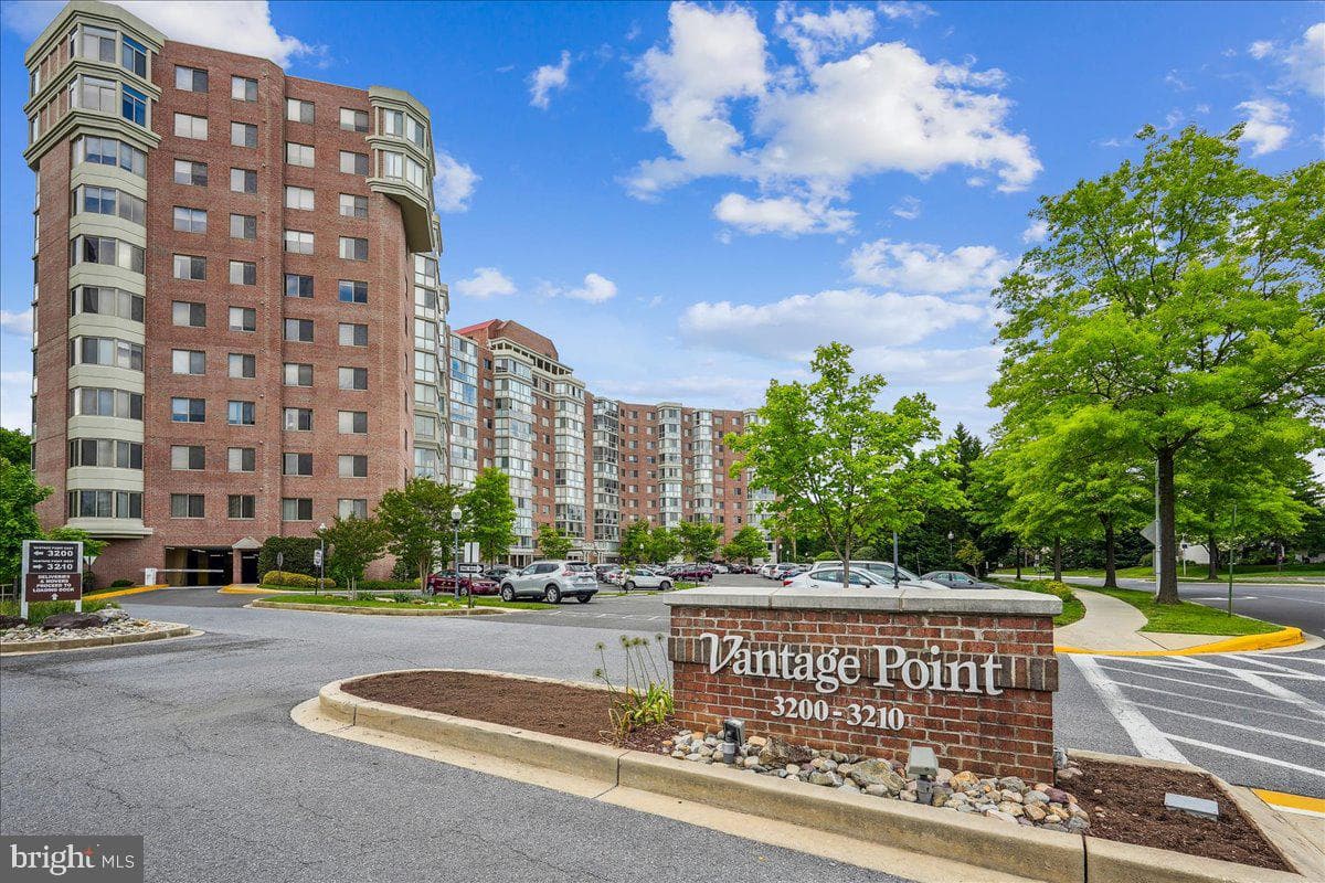 3210 N Leisure World Boulevard #401 photo 26