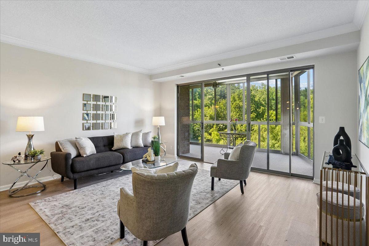 3210 N Leisure World Boulevard #401 photo 5