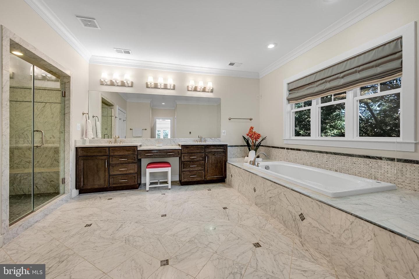 6021 Landon Lane photo 32
