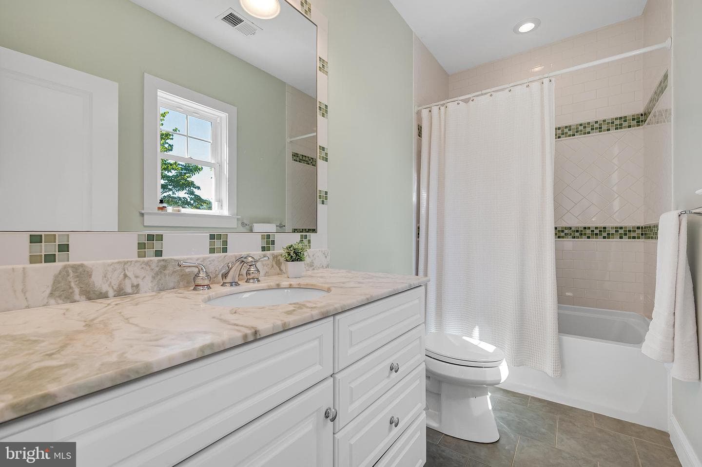 6021 Landon Lane photo 36