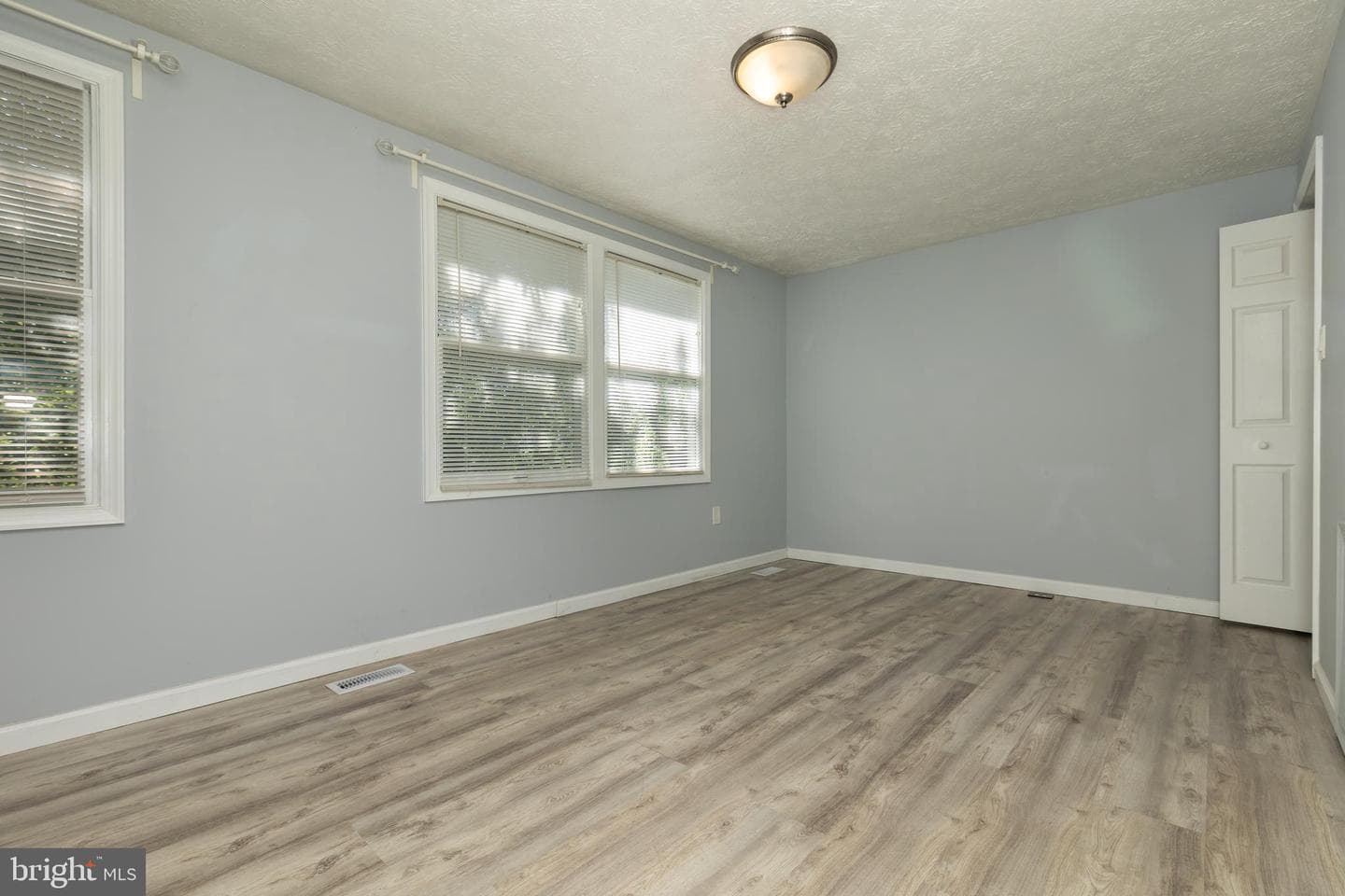 8828 Cross Country Place photo 24