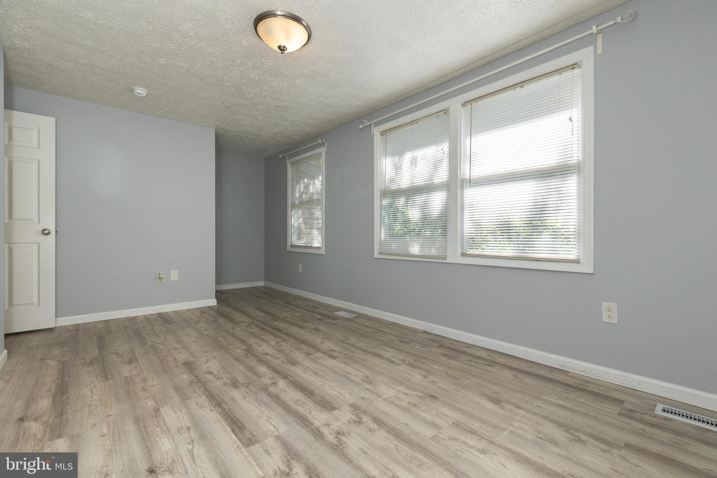8828 Cross Country Place photo 29