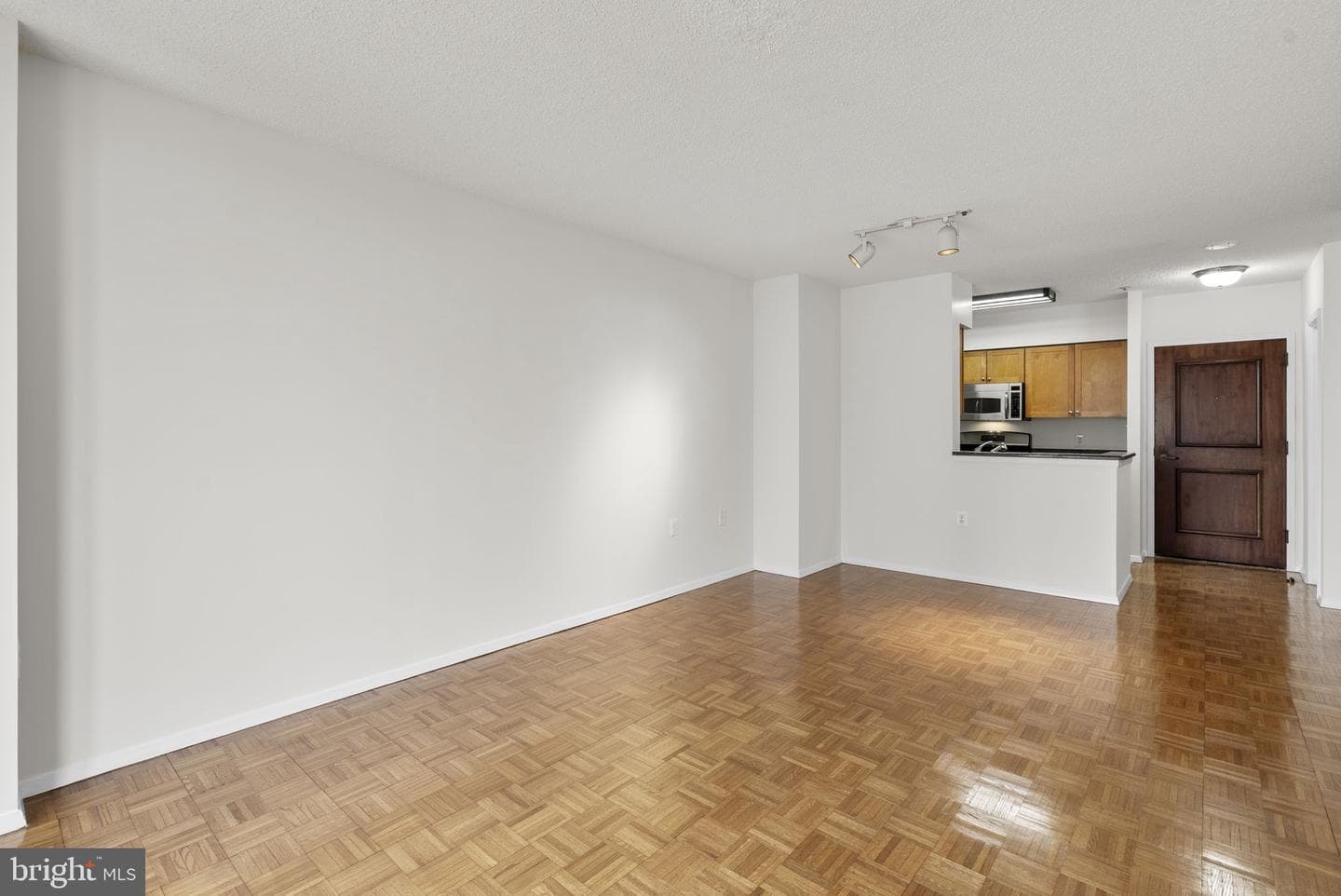 4801 Fairmont Avenue #909 photo 9