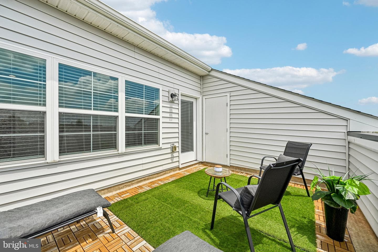 22510 Merganser Street photo 47