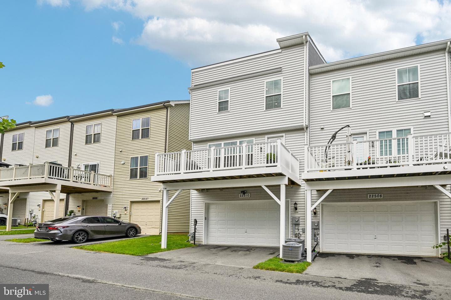 22510 Merganser Street photo 54