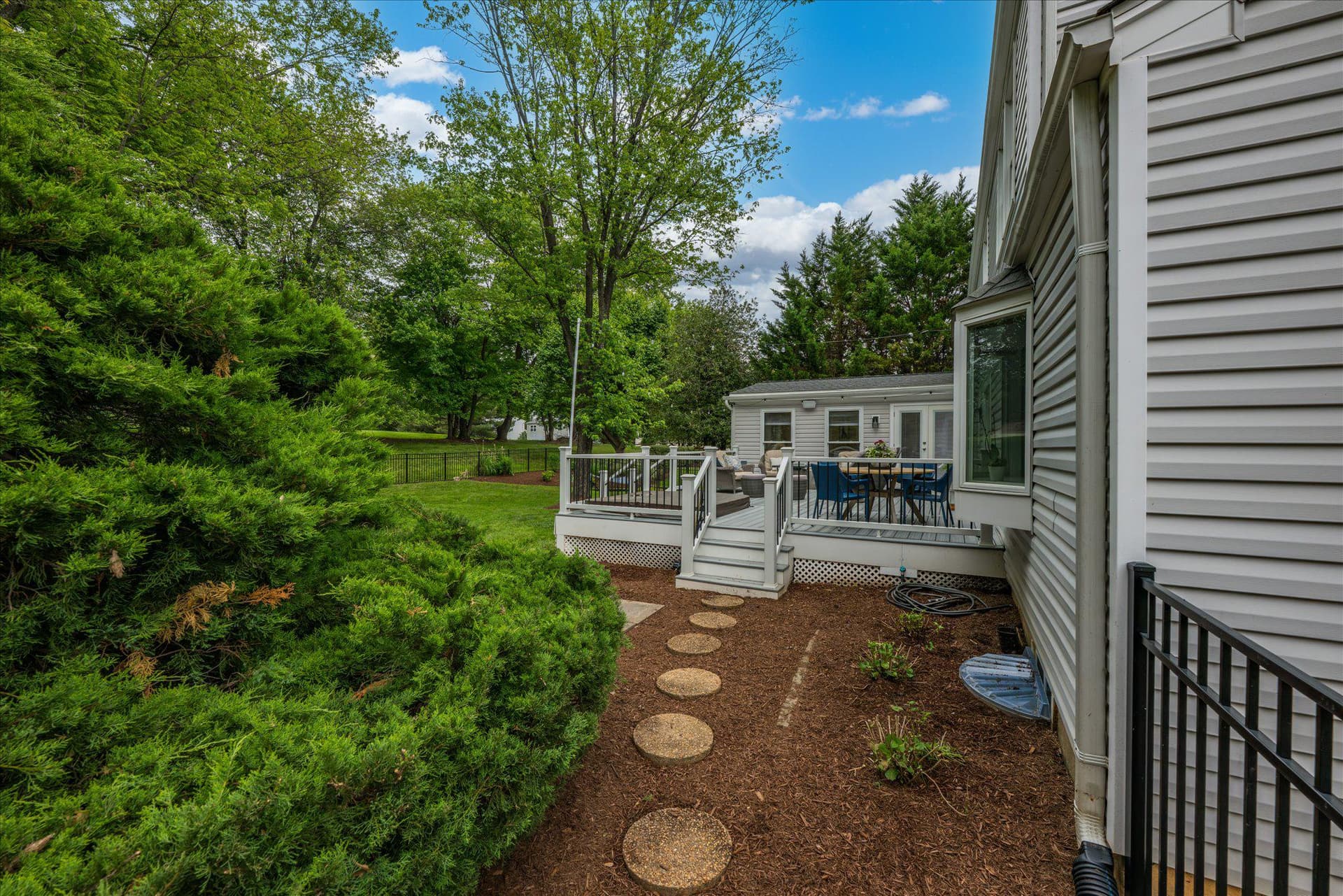 11209 Maine Cove Drive photo 43