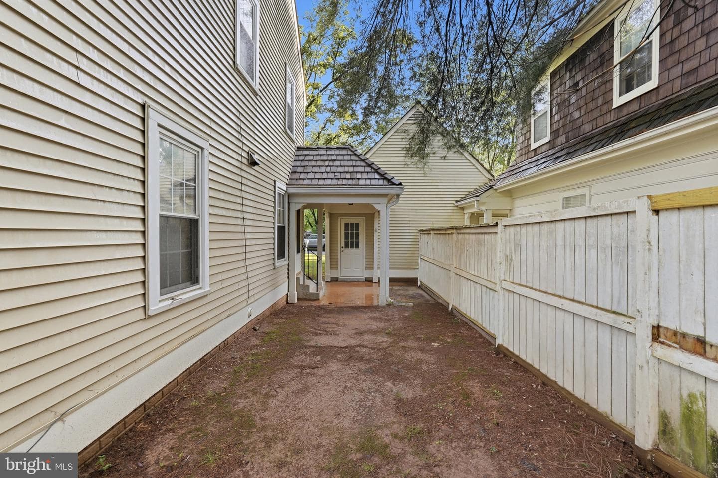 510 Saybrooke View Drive photo 33