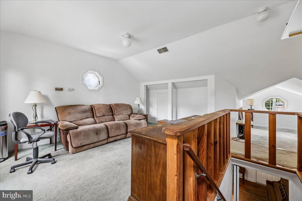 2709 Fenimore Road photo 23