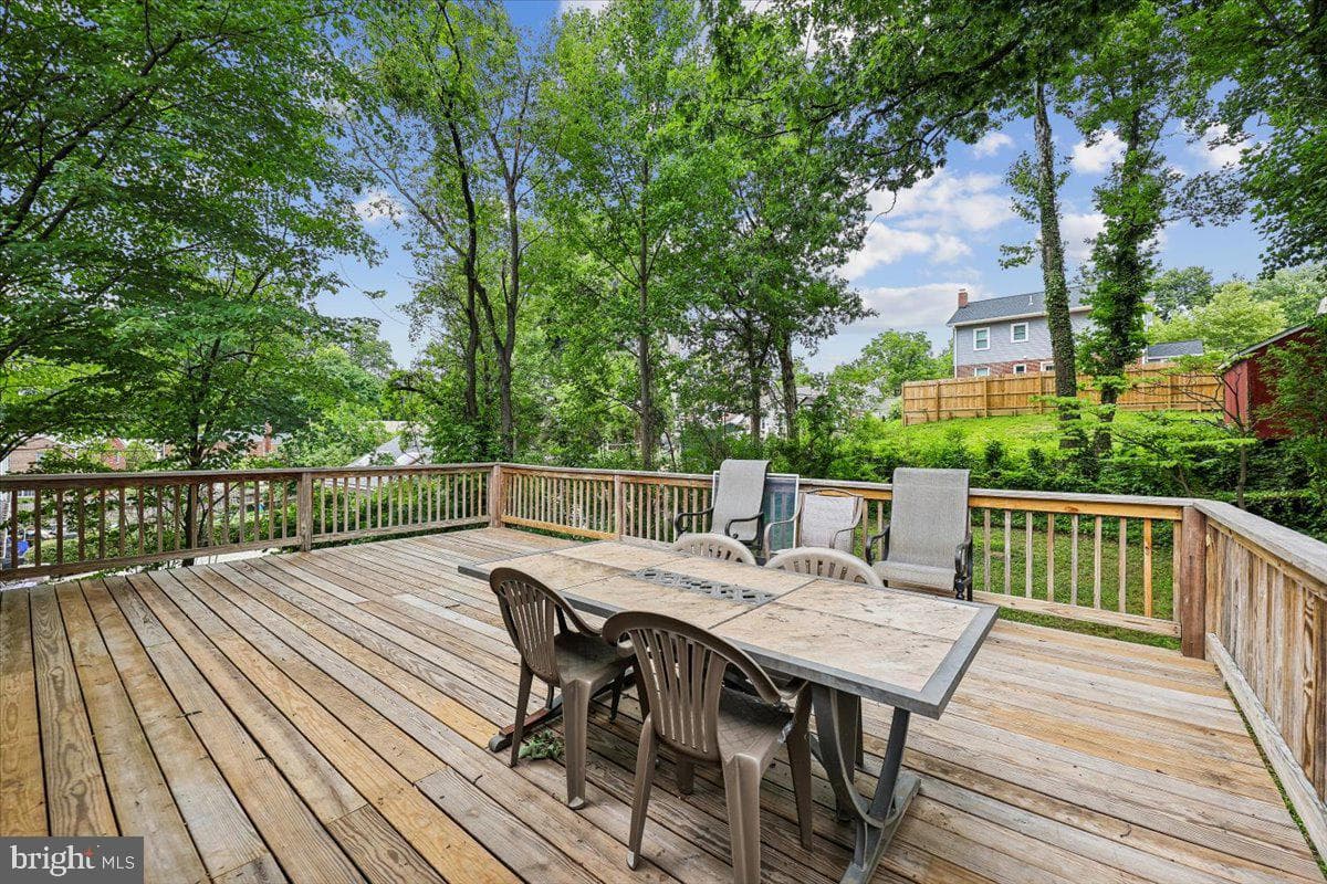 2709 Fenimore Road photo 26