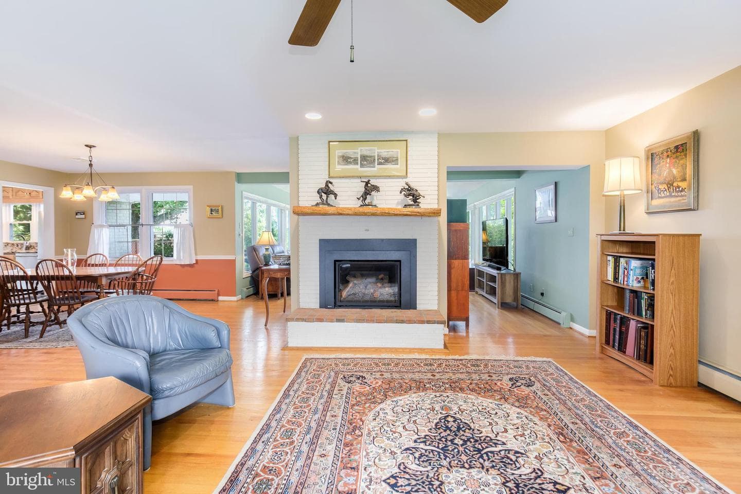 22520 Peach Tree Road photo 11