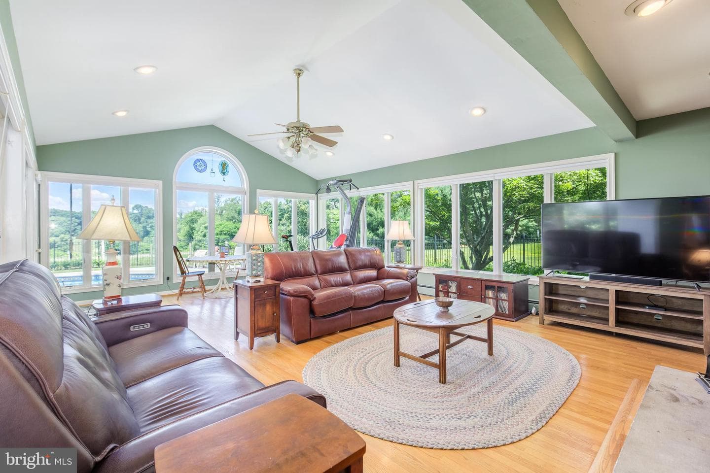 22520 Peach Tree Road photo 17