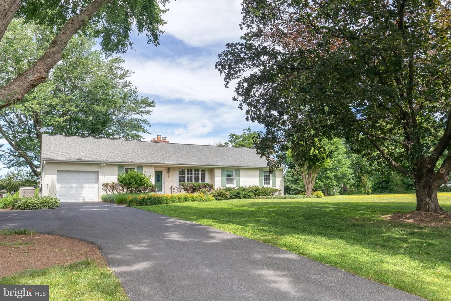 22520 Peach Tree Road photo 4