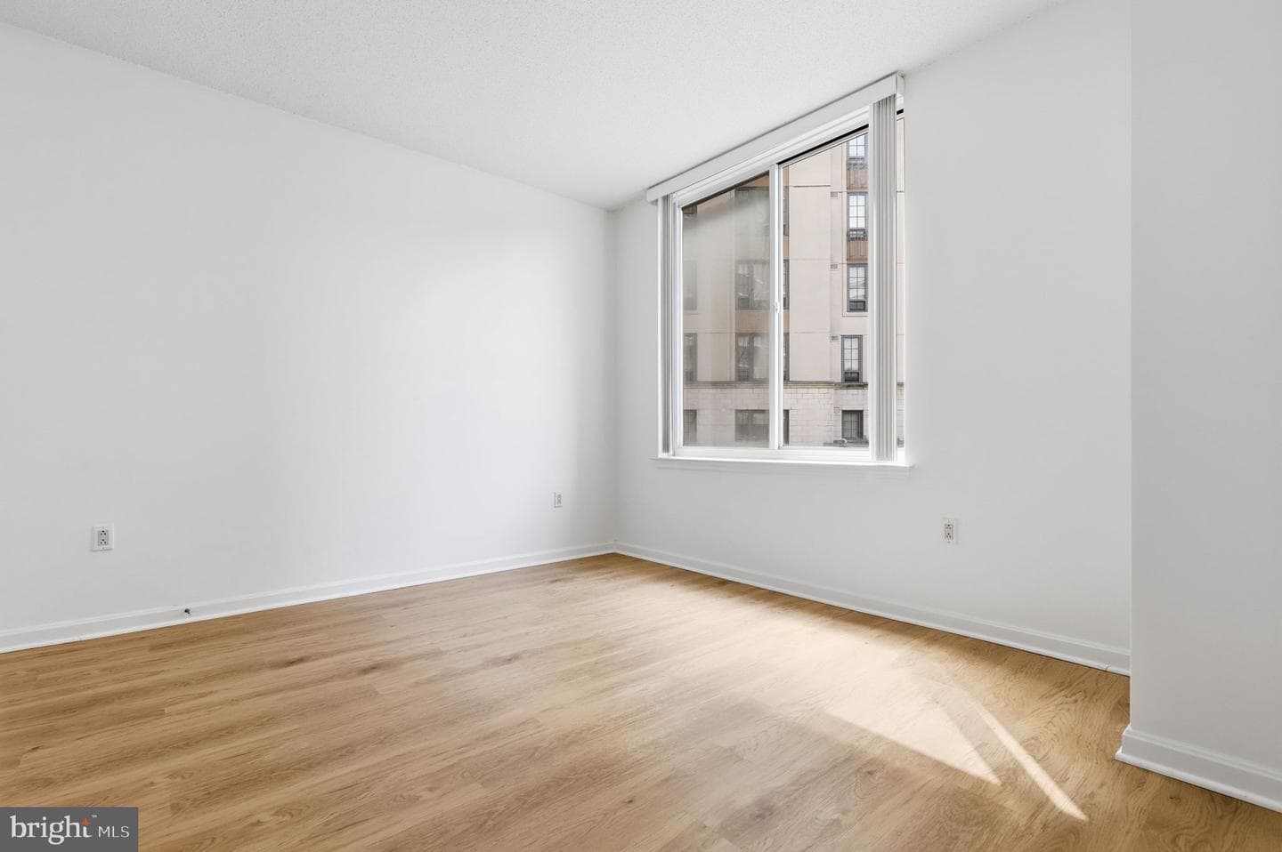930 Wayne Avenue #201 photo 19