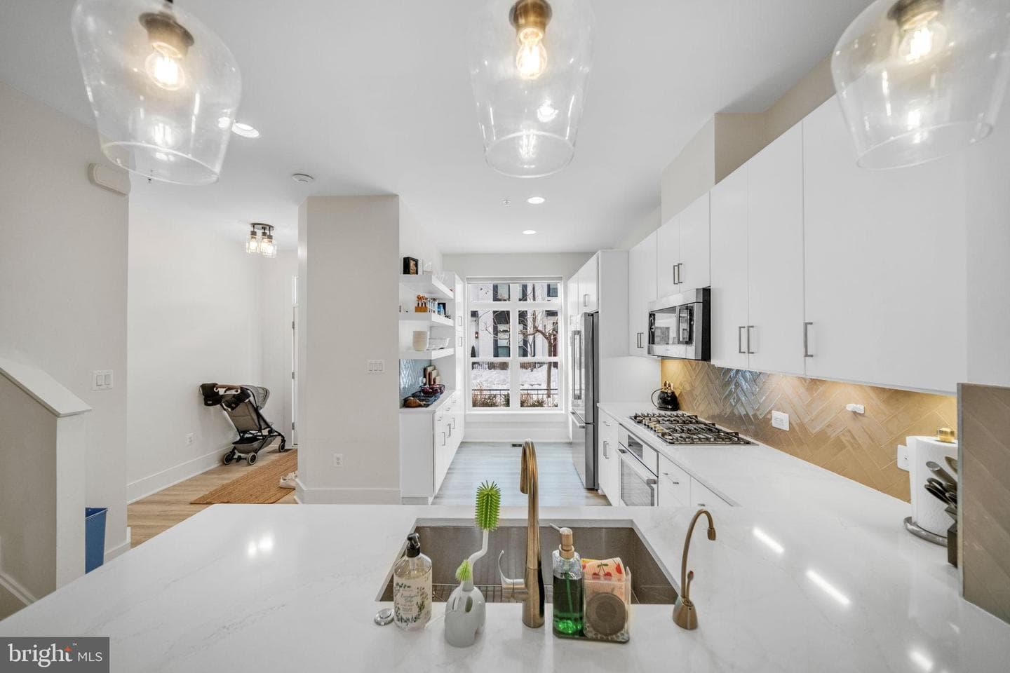 11326 Emerald Park Road photo 8