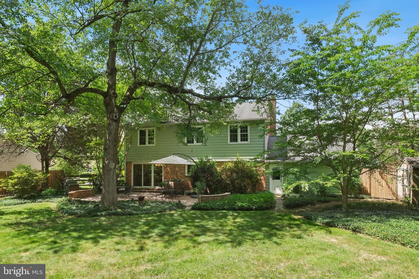 38 Orchard Way N, Potomac