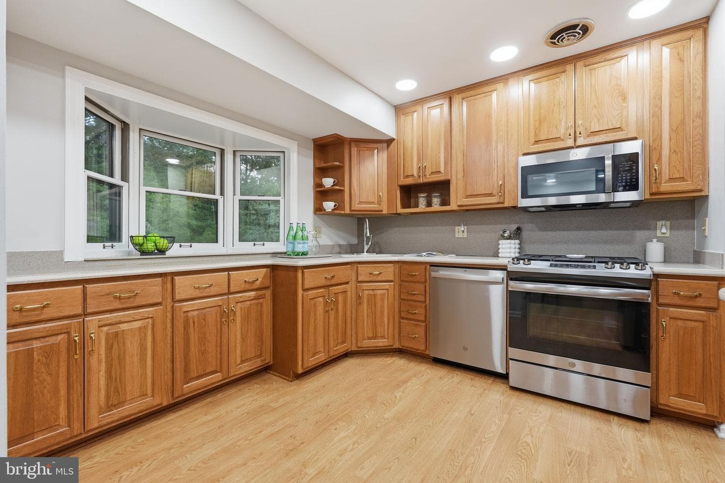 705 Wilson Avenue photo 11