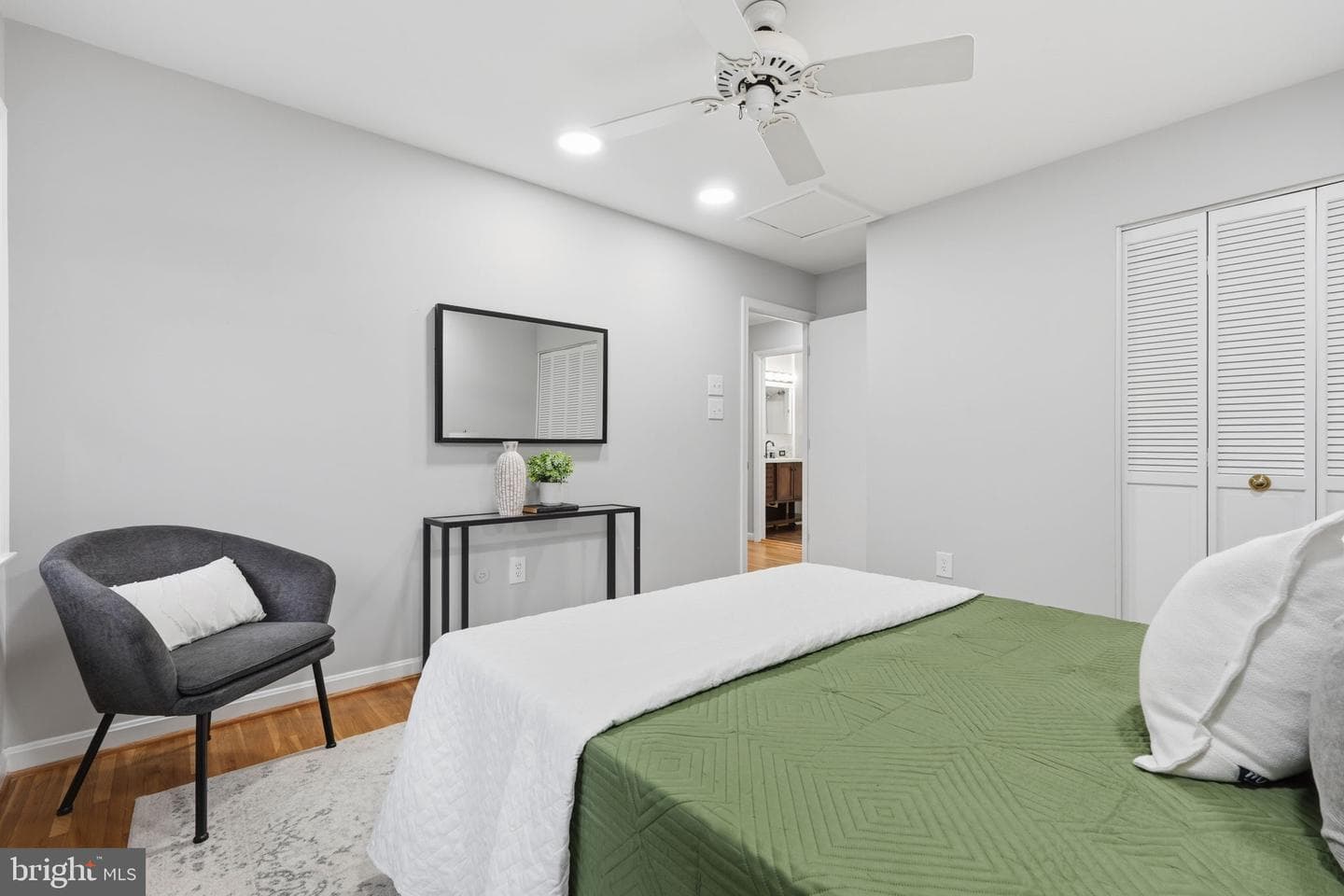 705 Wilson Avenue photo 23