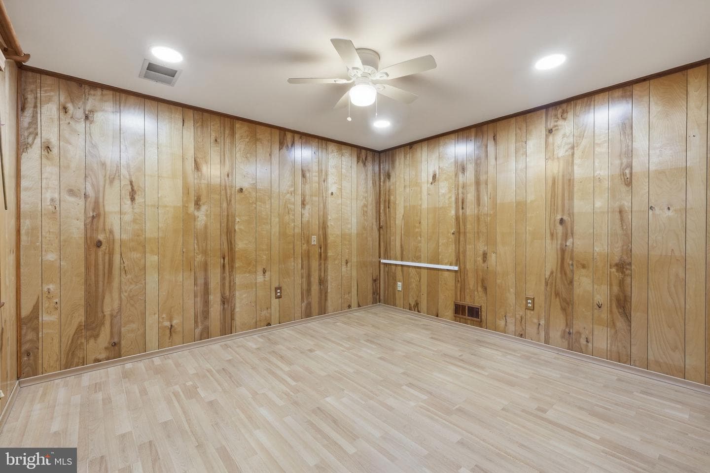 705 Wilson Avenue photo 27