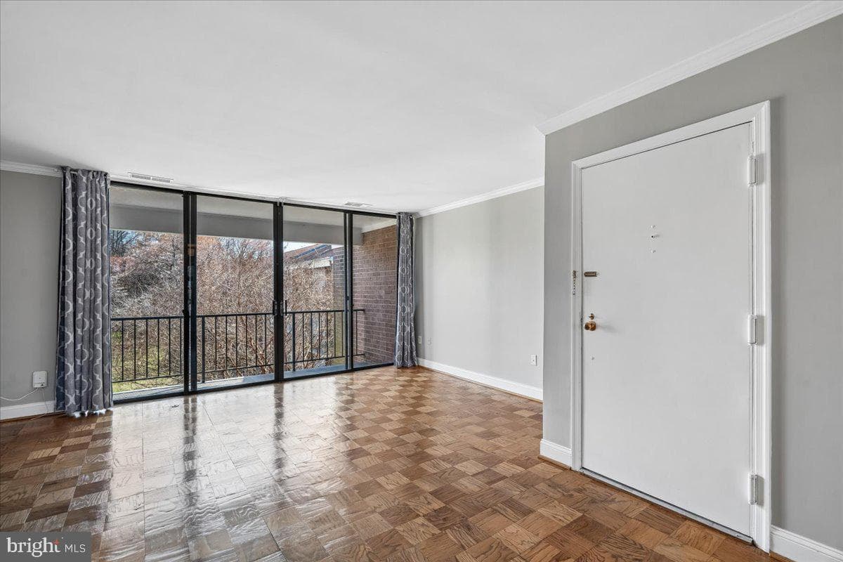 778 Quince Orchard Blvd # 201 photo 4