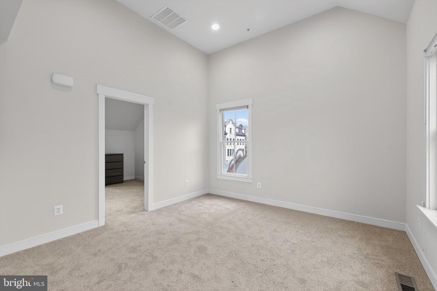 2711 Cassedy Street photo 22