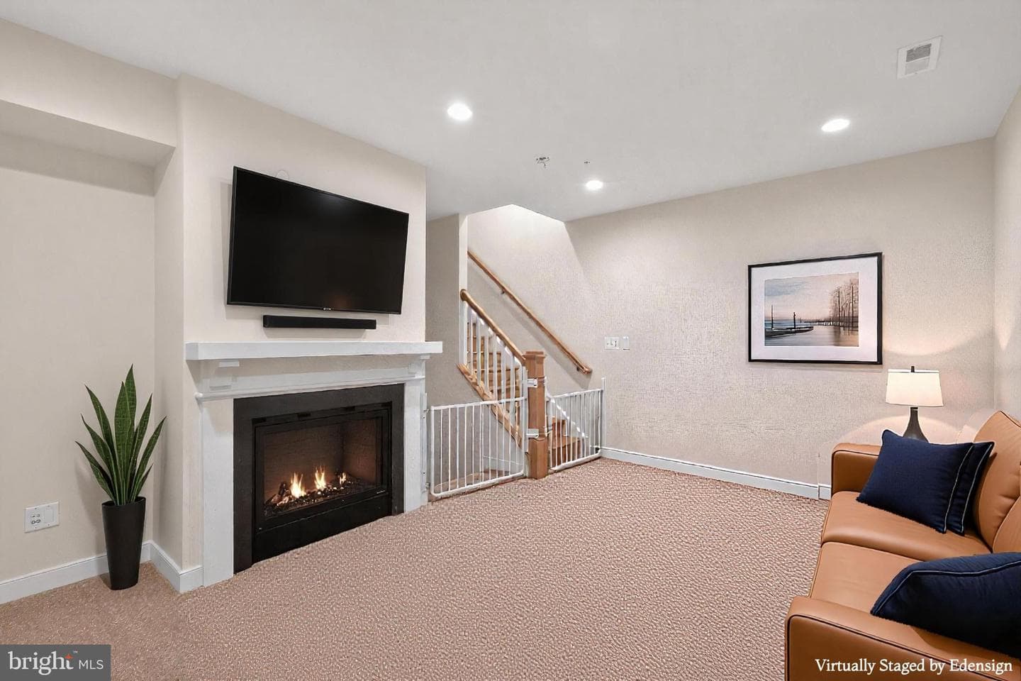 2711 Cassedy Street photo 25