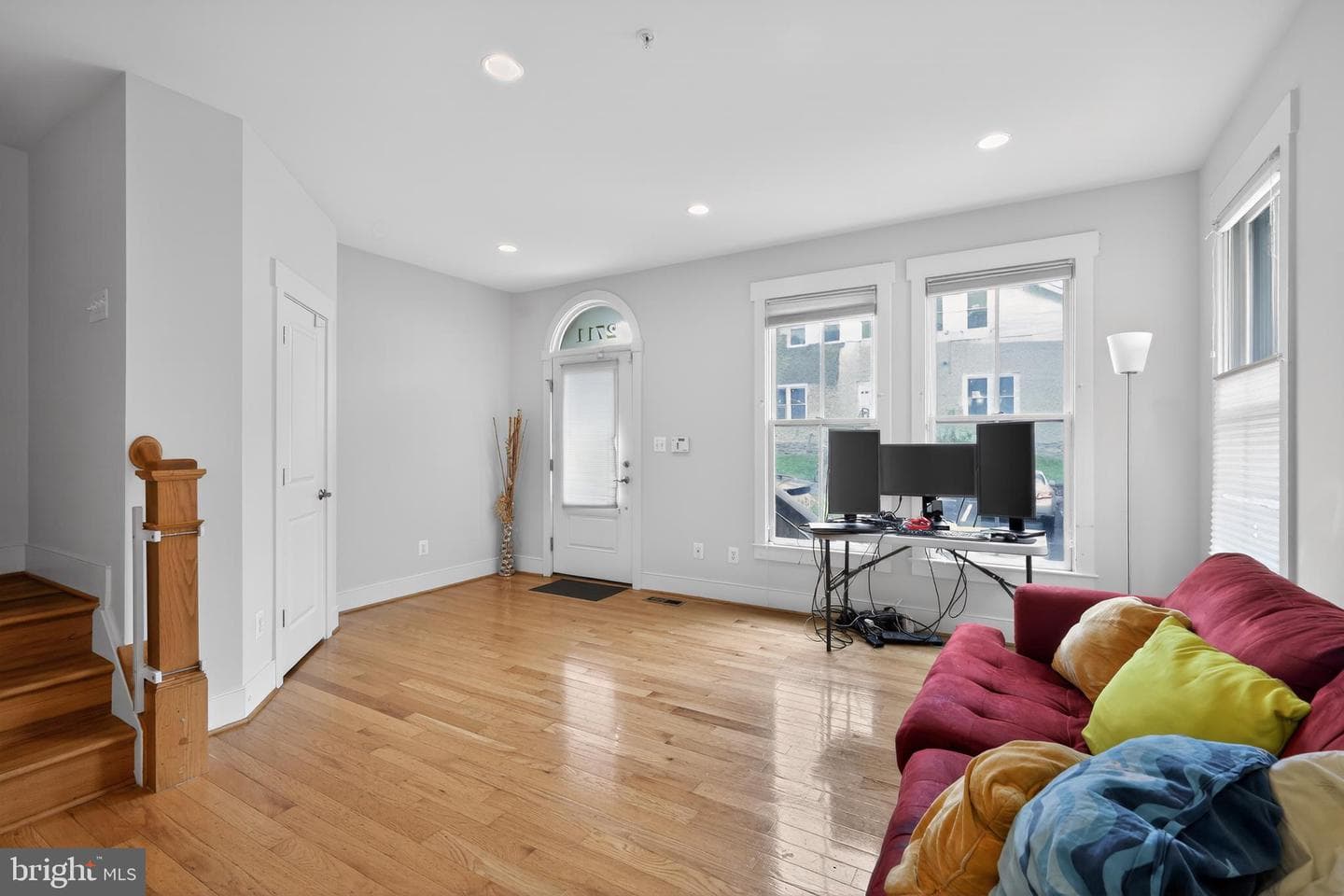 2711 Cassedy Street photo 3