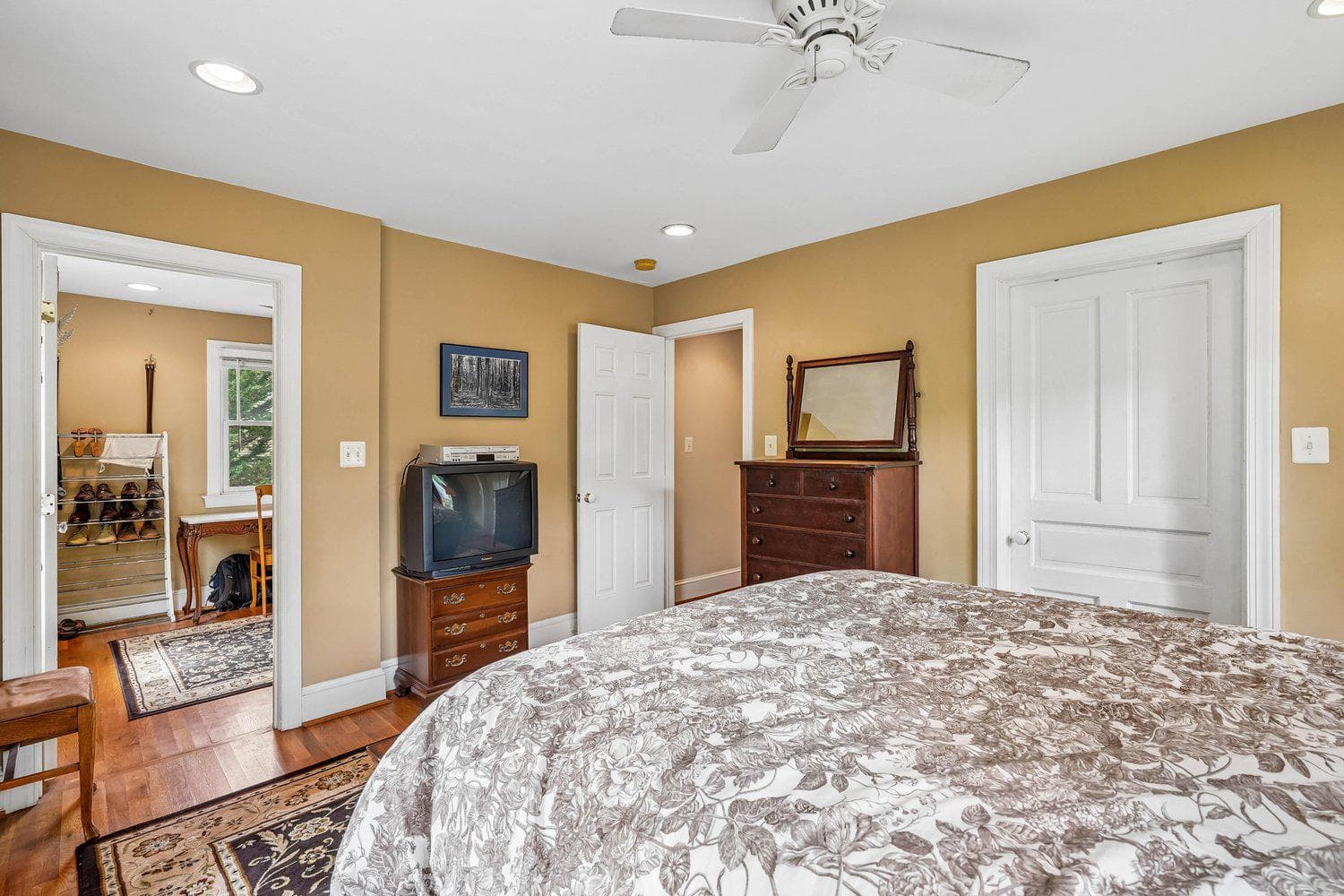 16 Maple Avenue photo 24