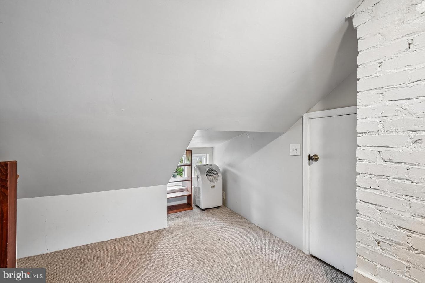 16 Maple Avenue photo 34