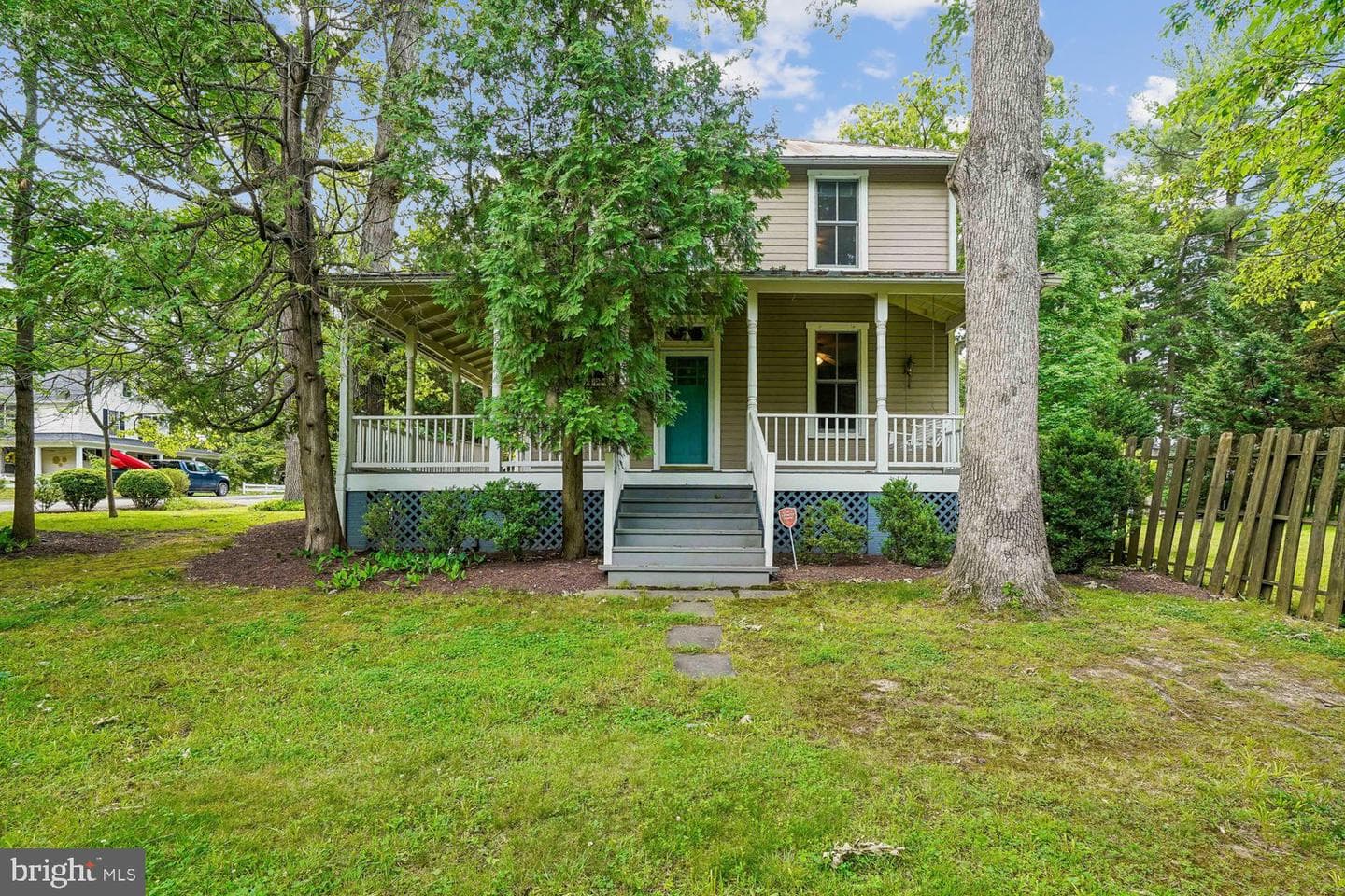 16 Maple Avenue photo 55