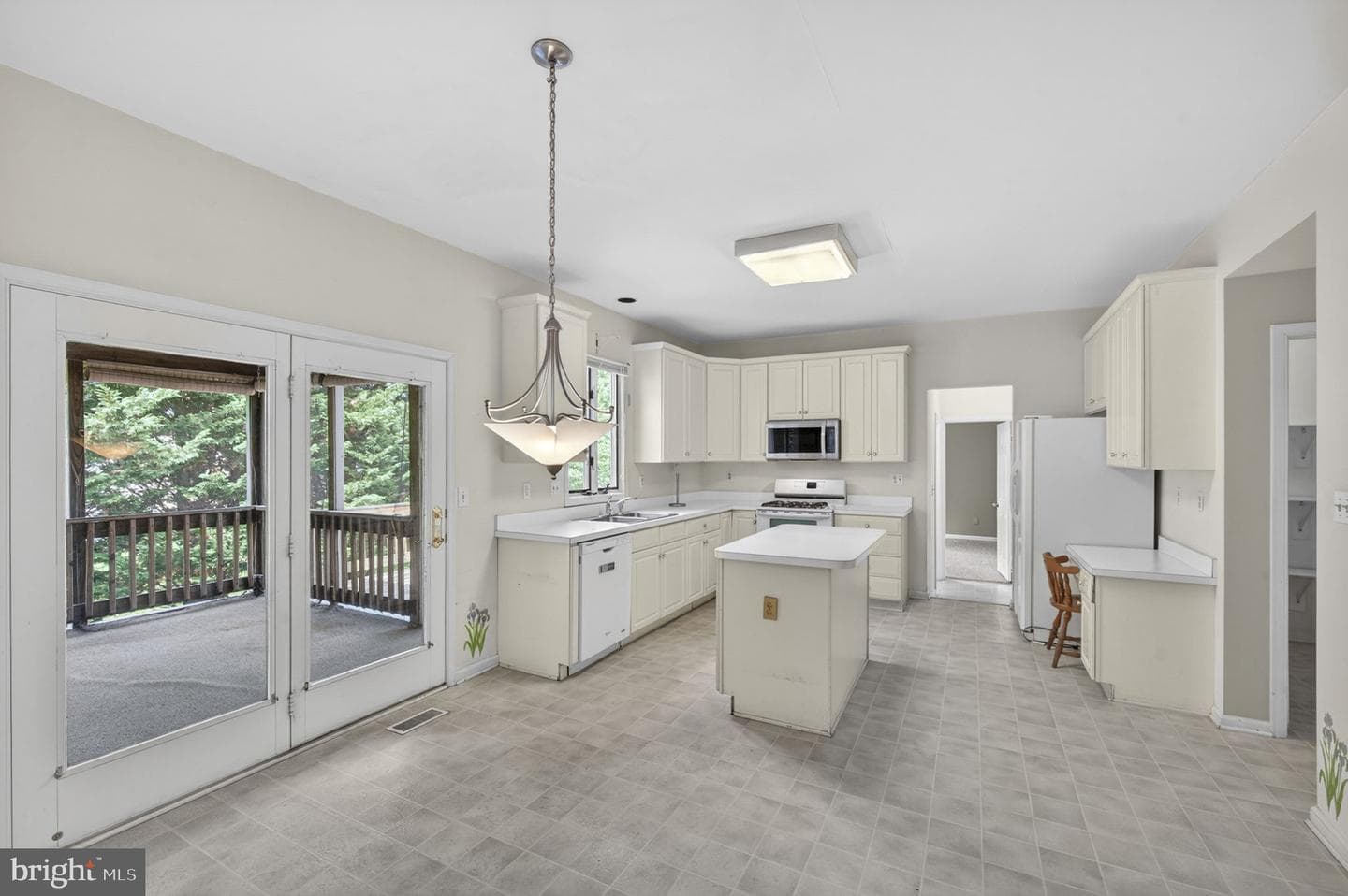 8200 Dry Ridge Road photo 17