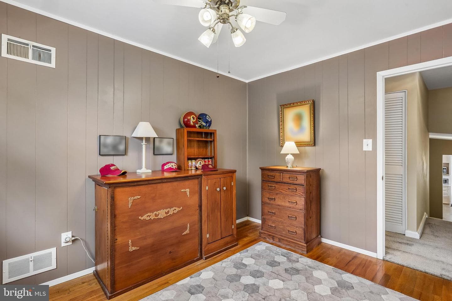 2 Foxhall Court photo 40