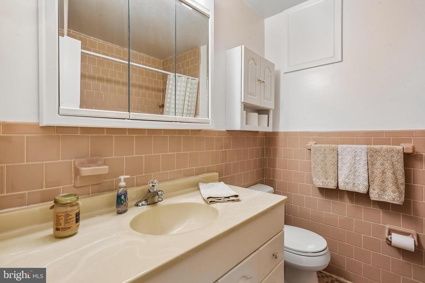 2 Foxhall Court photo 42