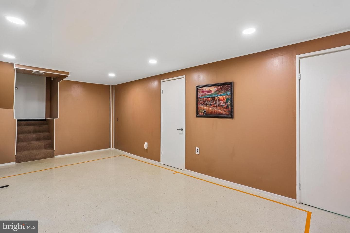 2 Foxhall Court photo 68