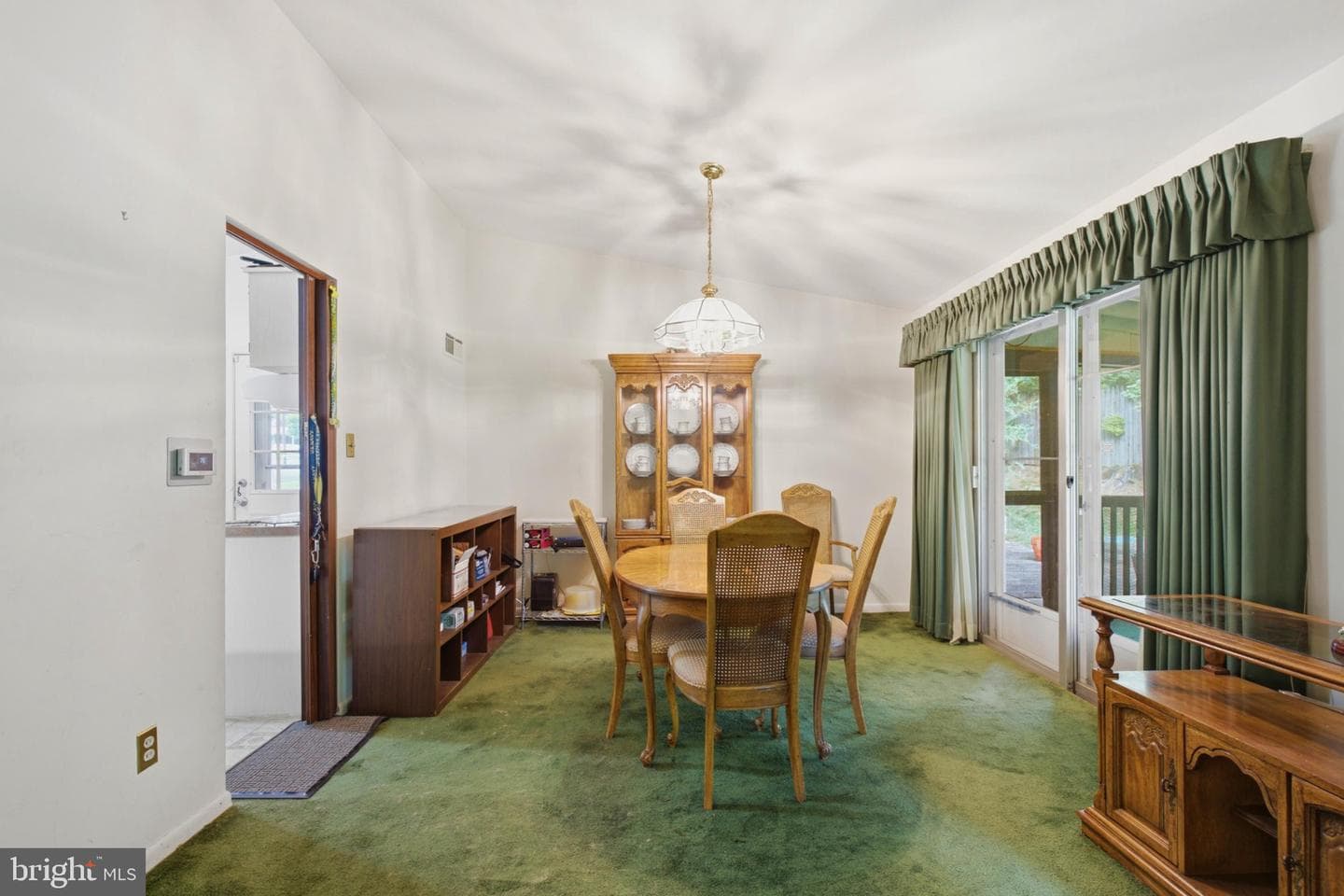 1011 Devere Drive photo 13