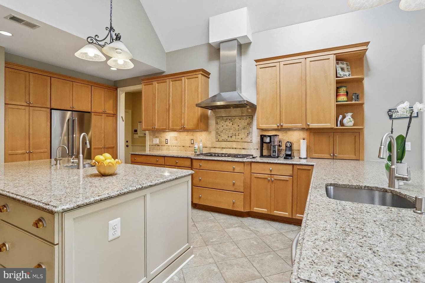 11736 Gainsborough Road photo 35