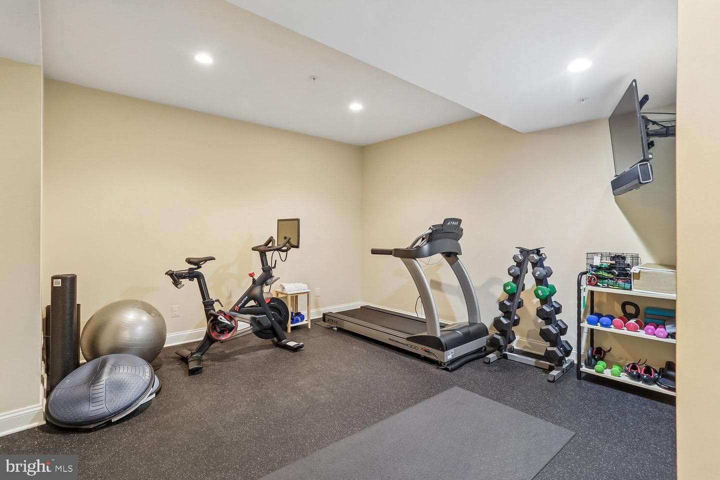 11736 Gainsborough Road photo 91