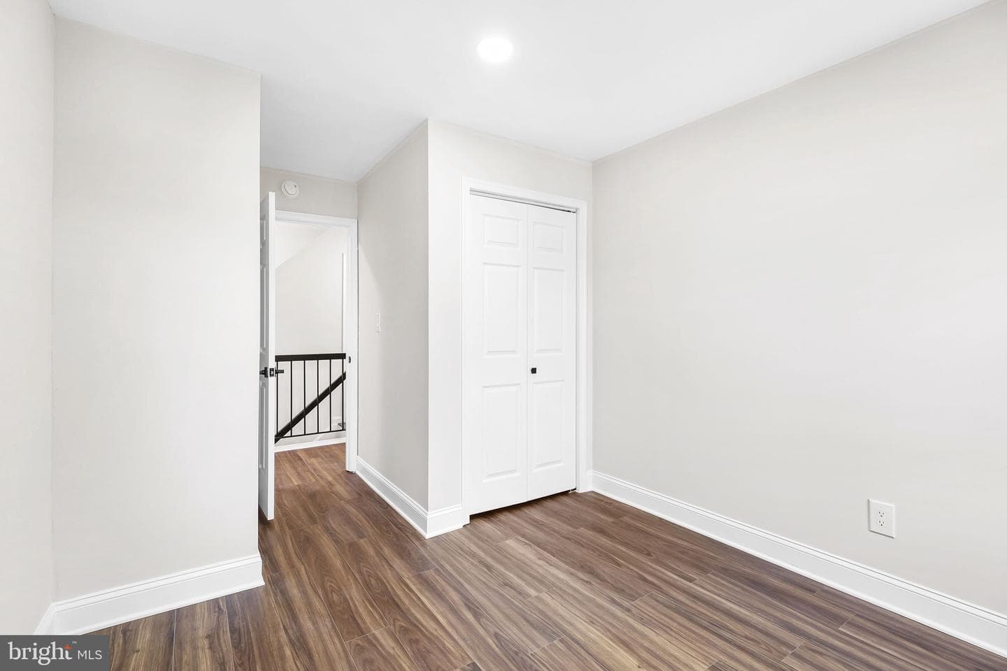 8703 Delcris Drive photo 30