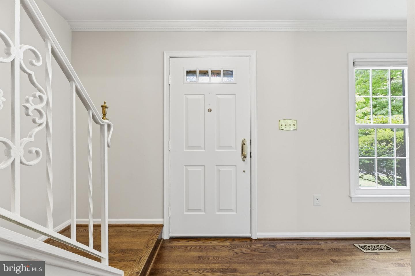 9016 Nesbit Court photo 4