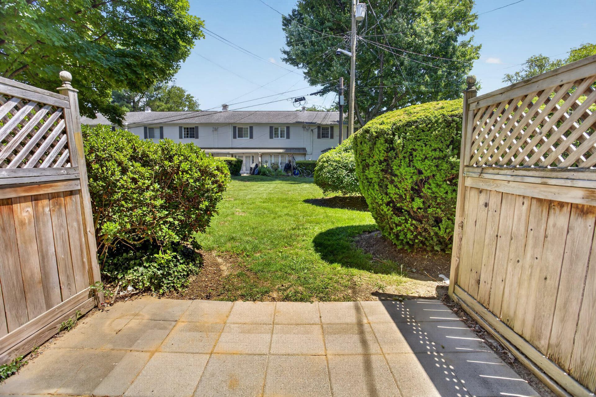 5354 Pooks Hill Road #302 photo 18