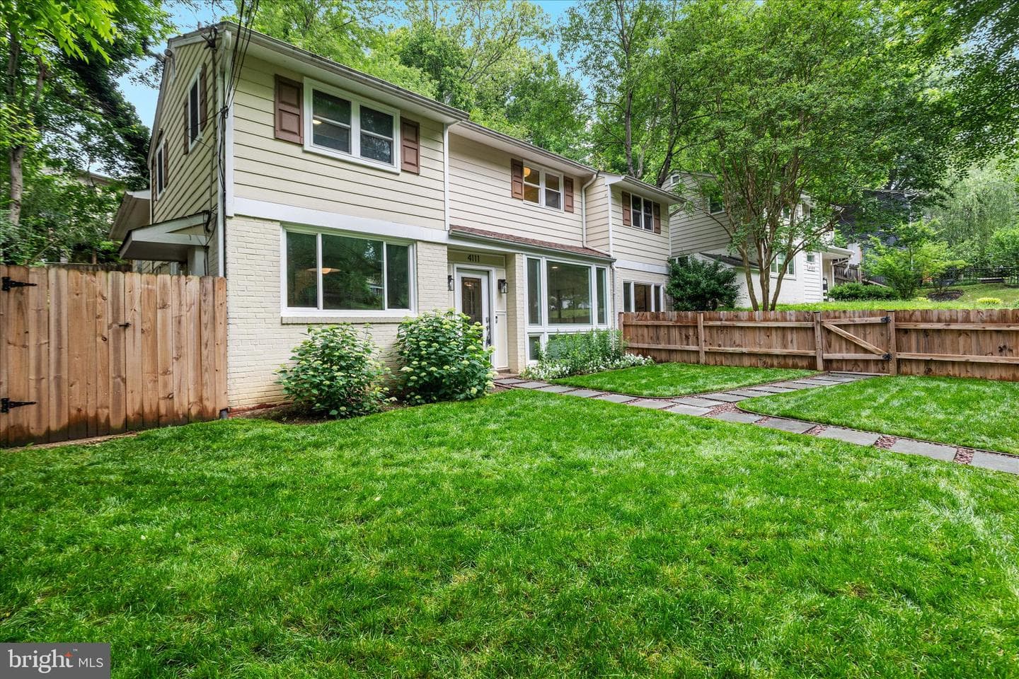 4111 Denfeld Avenue photo 2