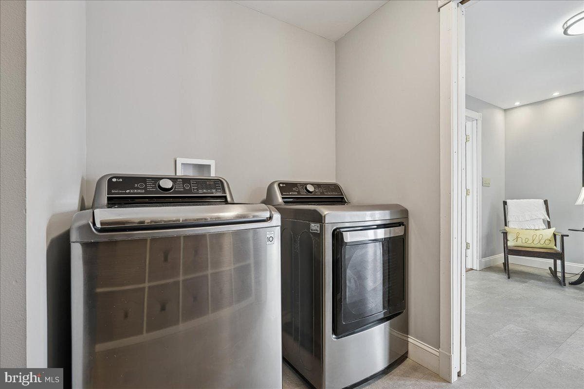 9500 Holsey Road photo 57