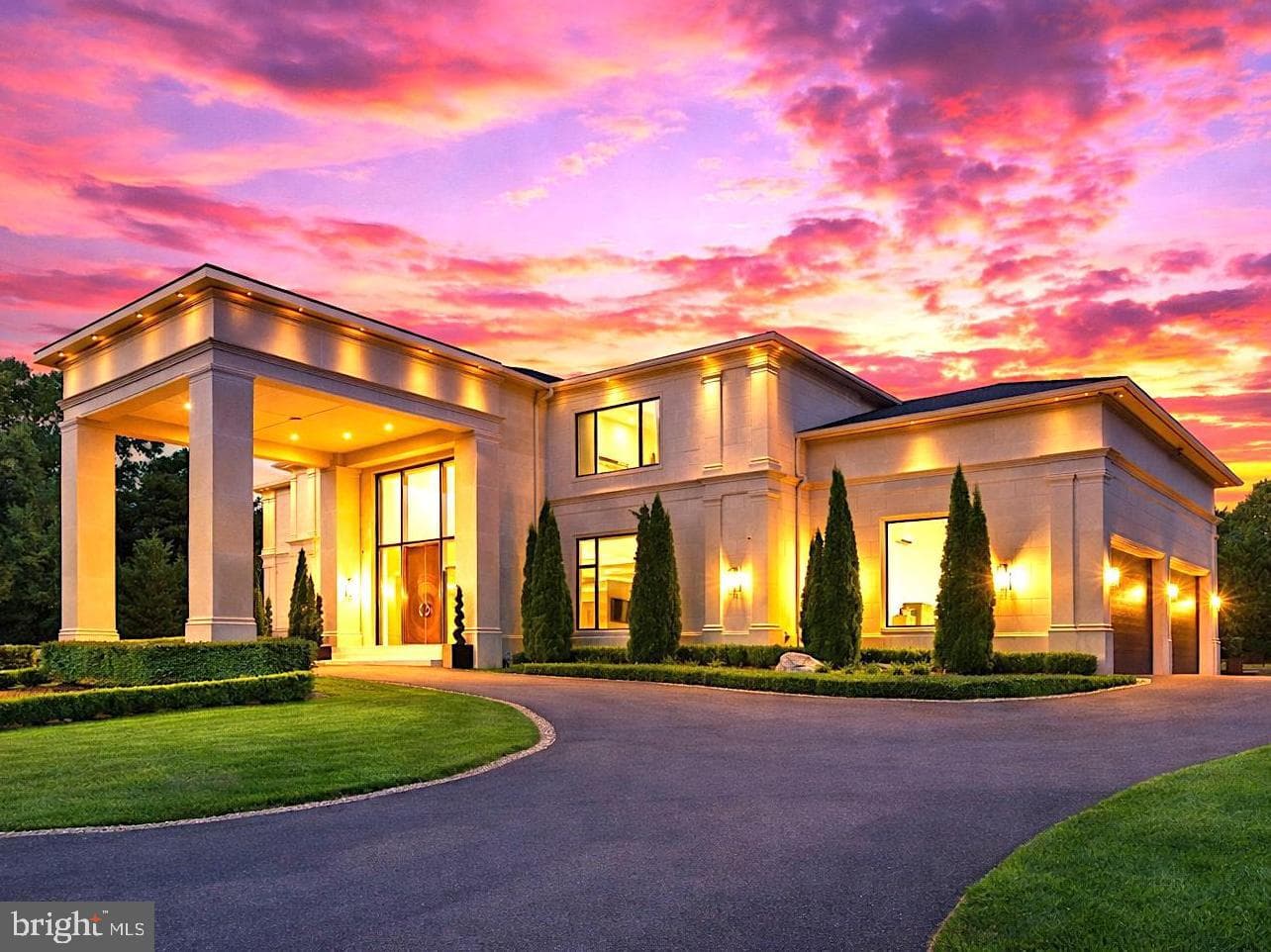 8880 Bradley Boulevard, Bethesda