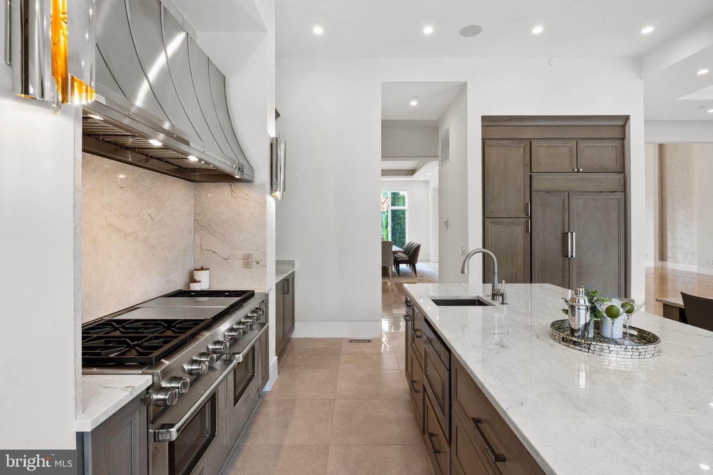 8880 Bradley Boulevard photo 20