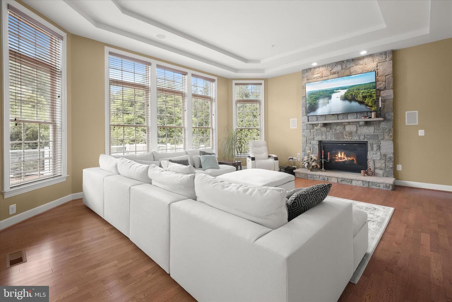 10130 Sycamore Hollow Lane photo 36