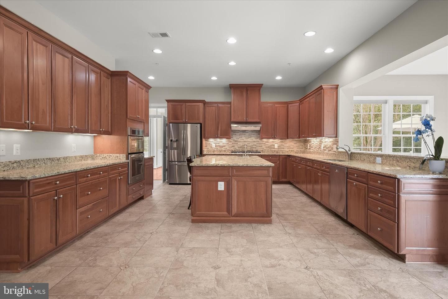 10130 Sycamore Hollow Lane photo 7