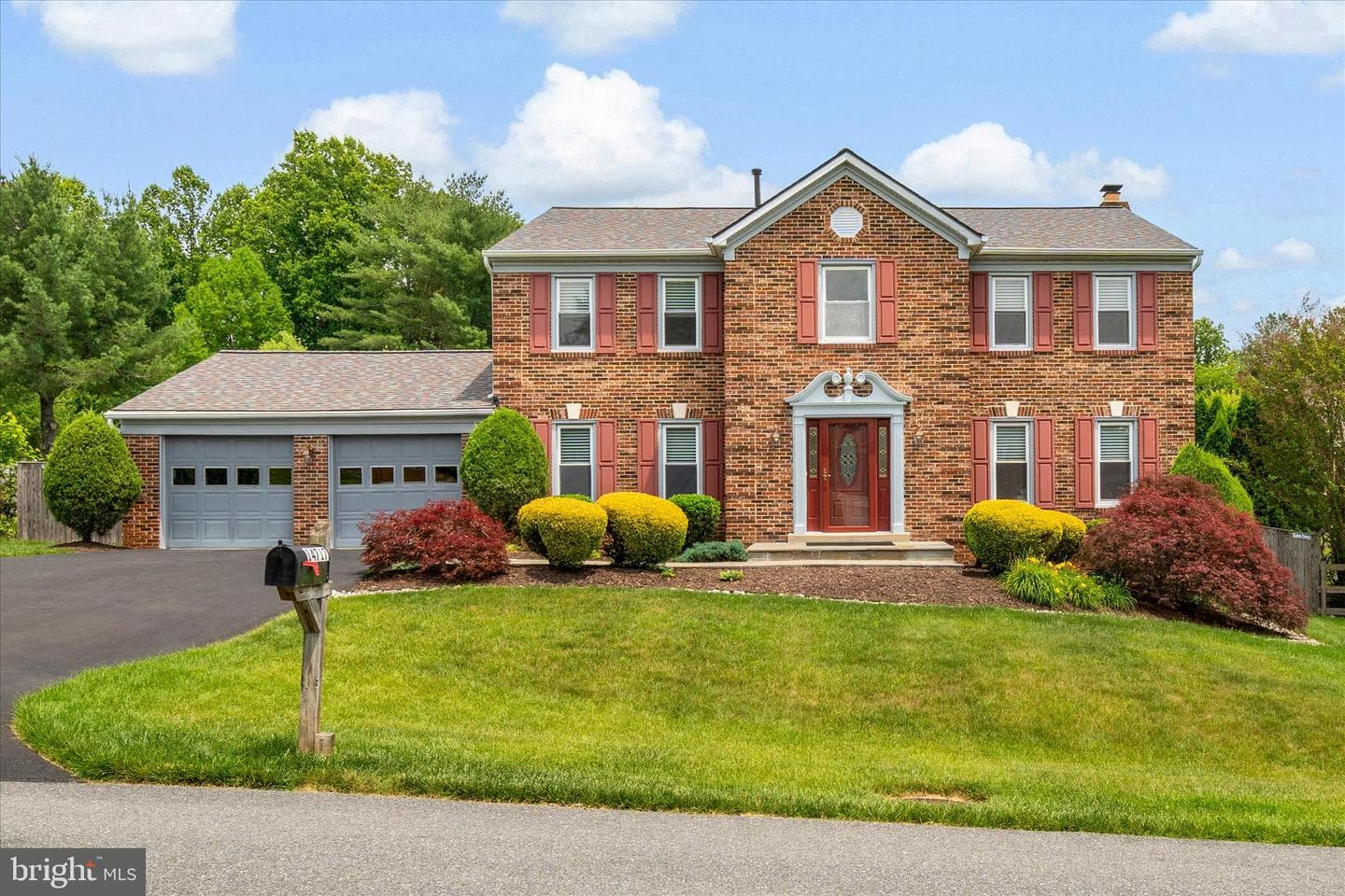 14717 Laurelwood Lane photo 1