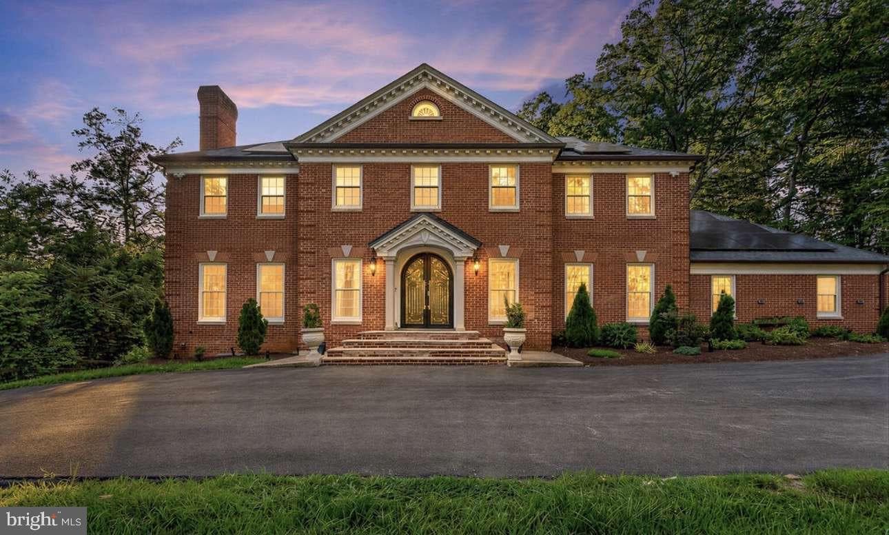 10900 Tara Road, Rockville