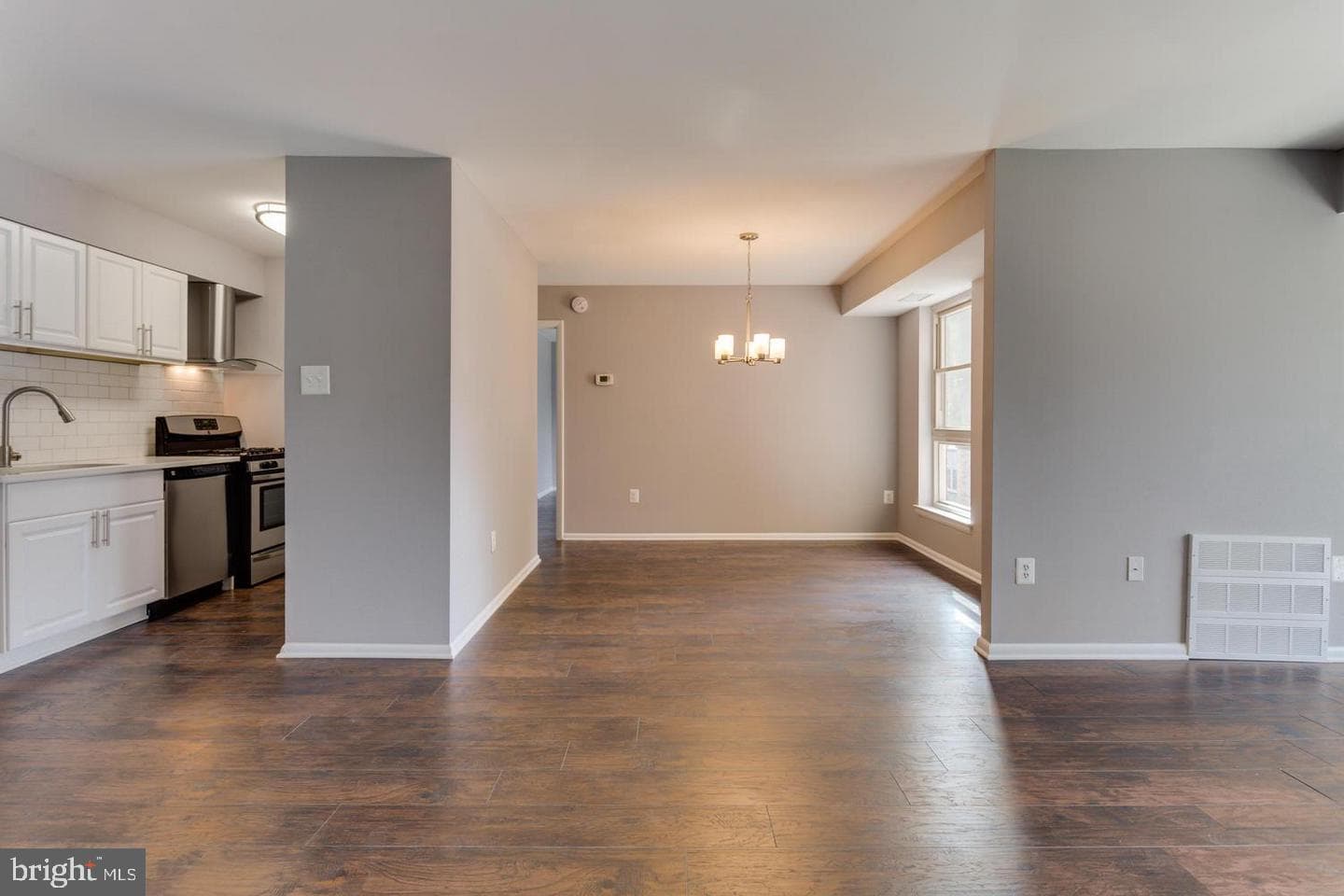 2305 Greenery Lane #204-3 photo 7
