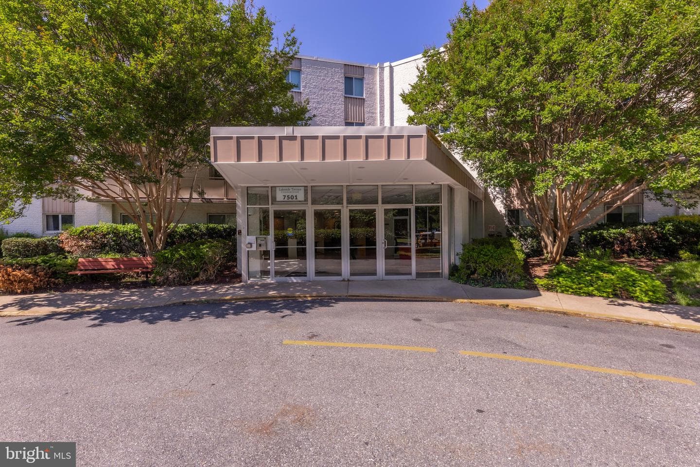 7501 Democracy Boulevard #b-218 photo 12