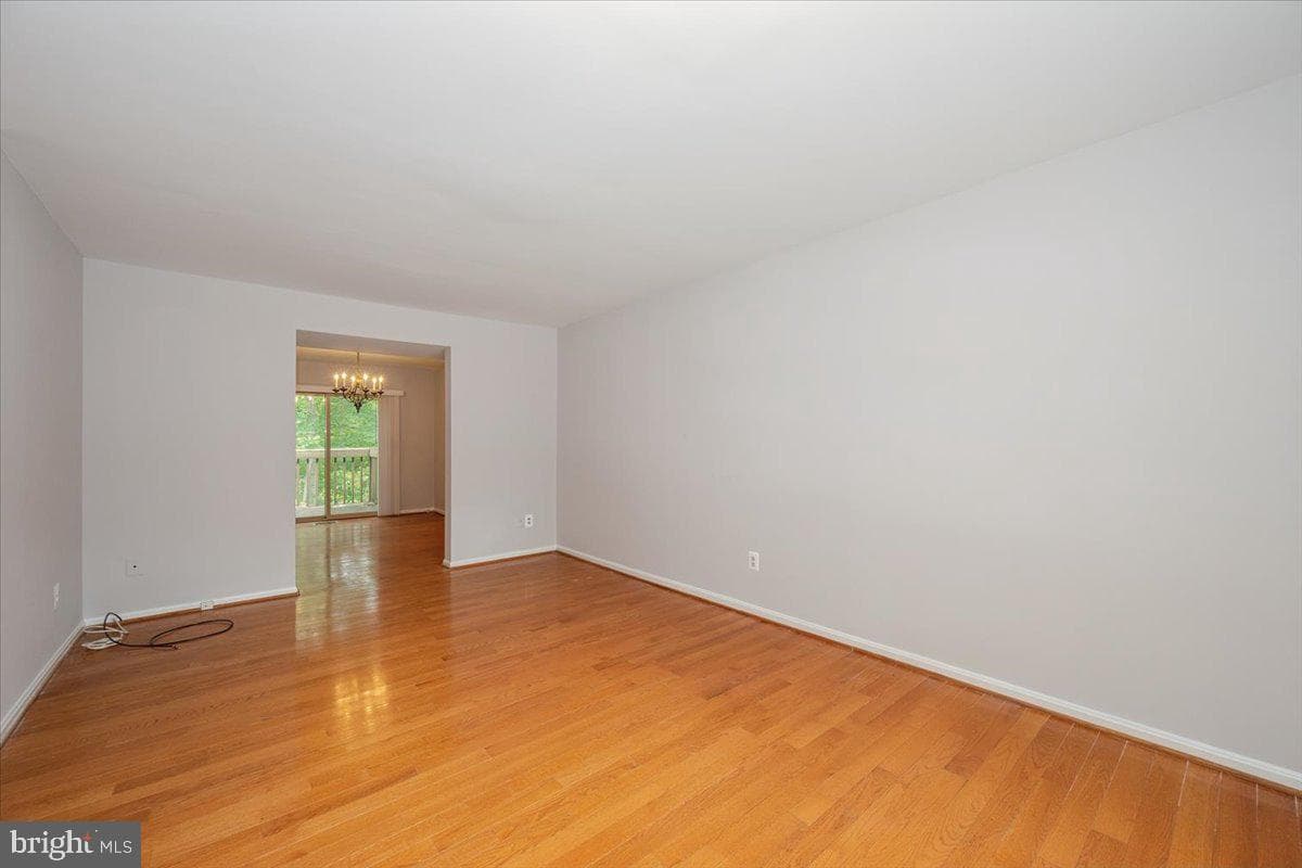 10113 Maple Leaf Drive photo 6